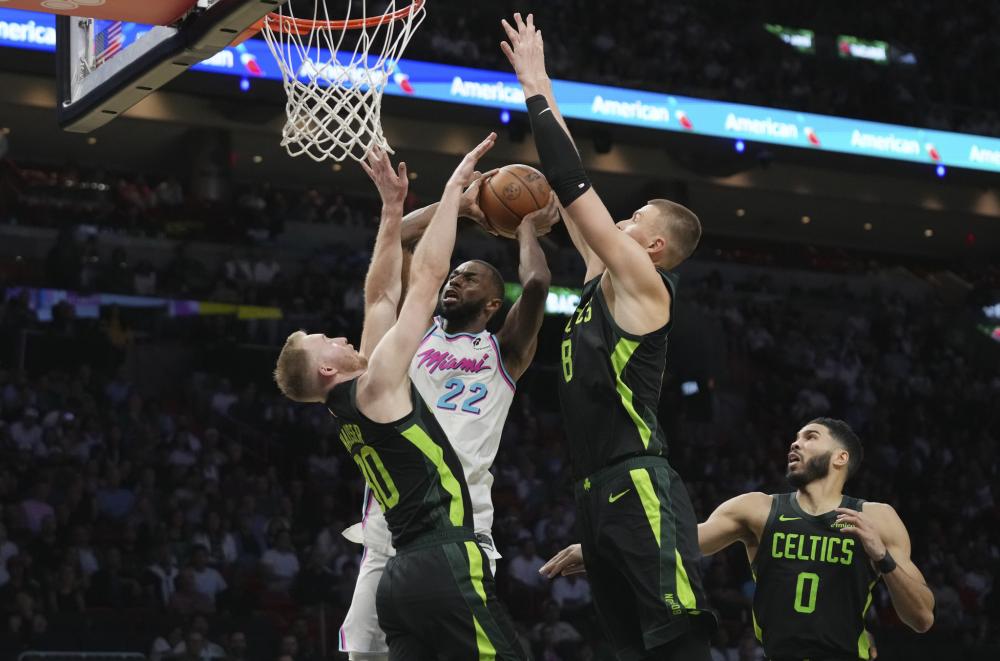 和出色的中 和出色的中