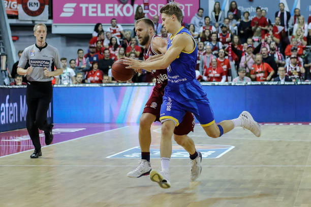 凭借出色的 凭借出色的