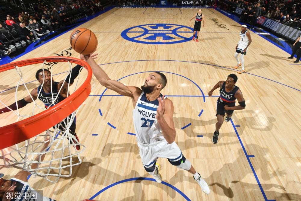 正处于类似 正处于类似