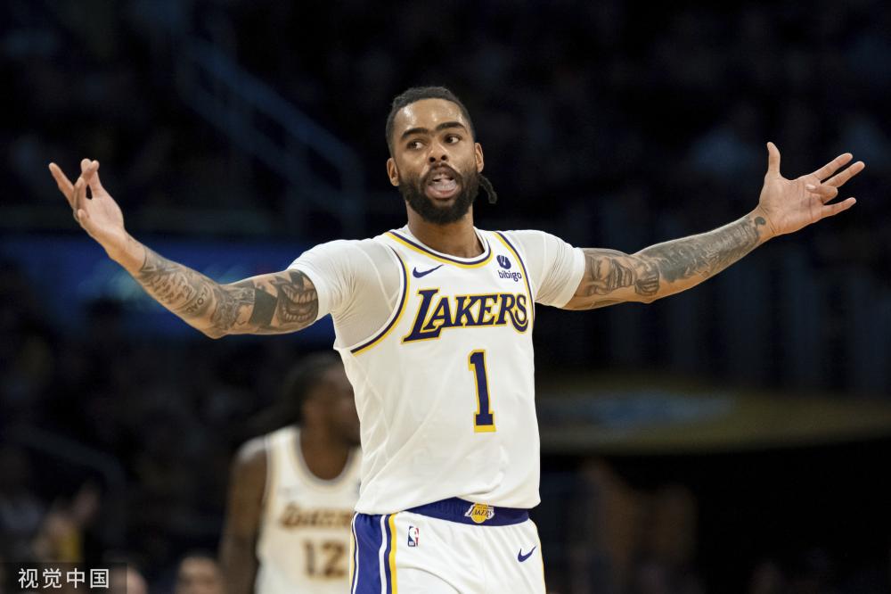 色的防守者 色的防守者