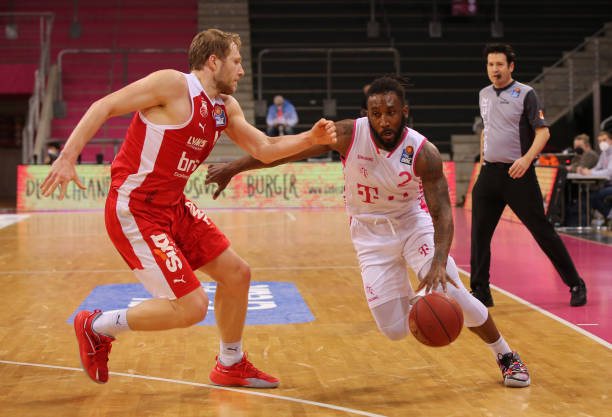 的中卫之一 的中卫之一